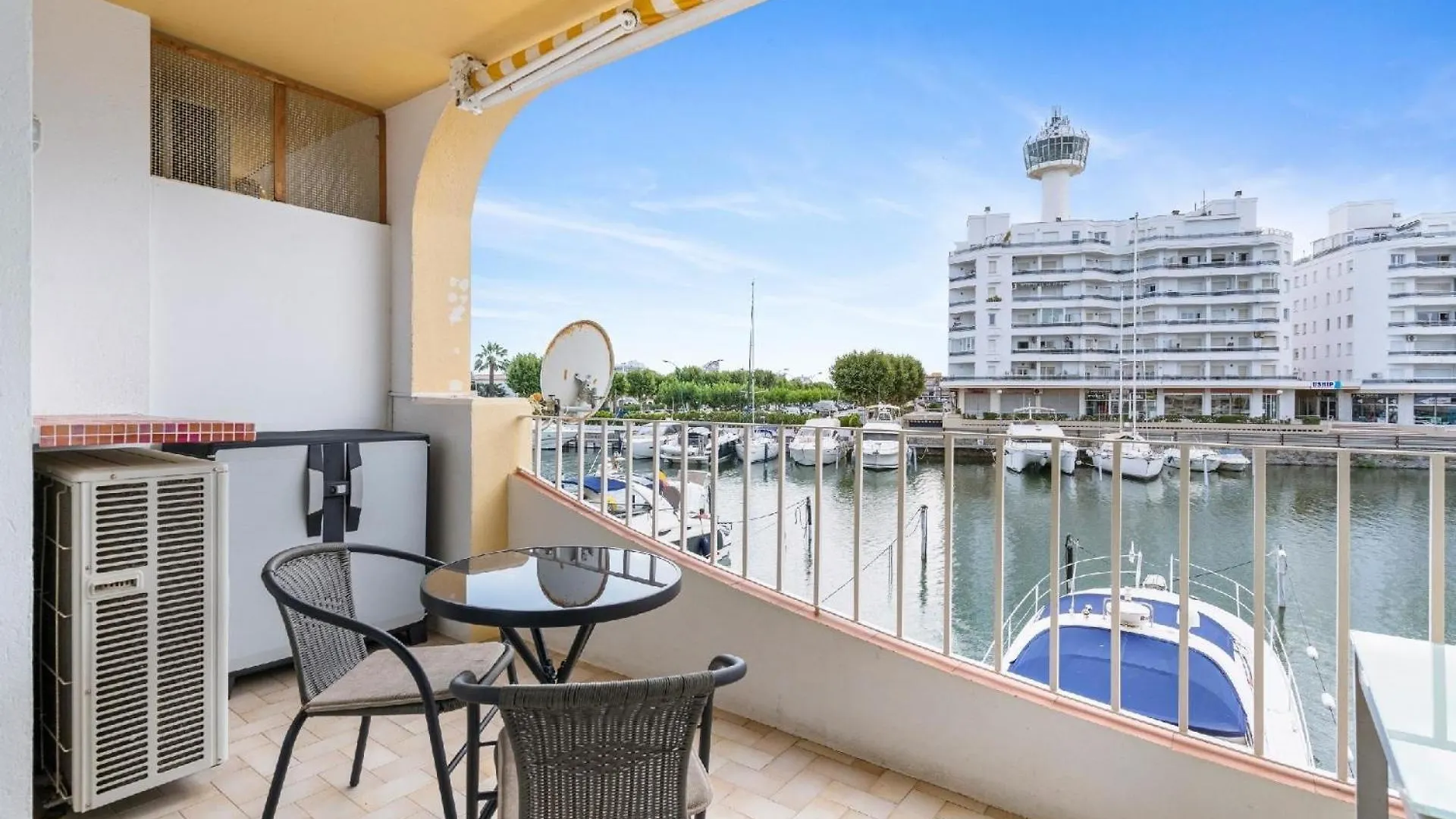 Ferienwohnung Fuer 5 Personen Ca 90 Qm In Empuriabrava, Costa Brava Golf De Roses 0*, Empuriabrava Spain